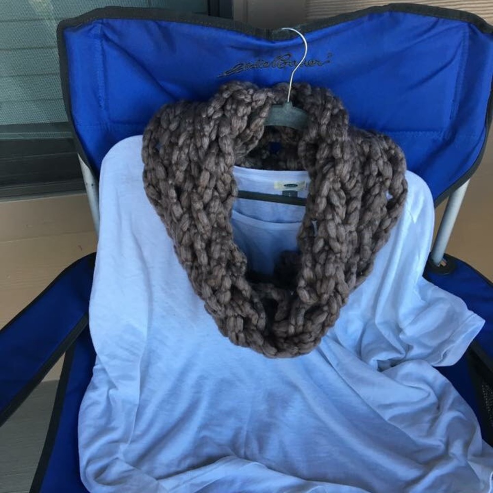 Homemade Armknit scarves - Picture 7 of 8